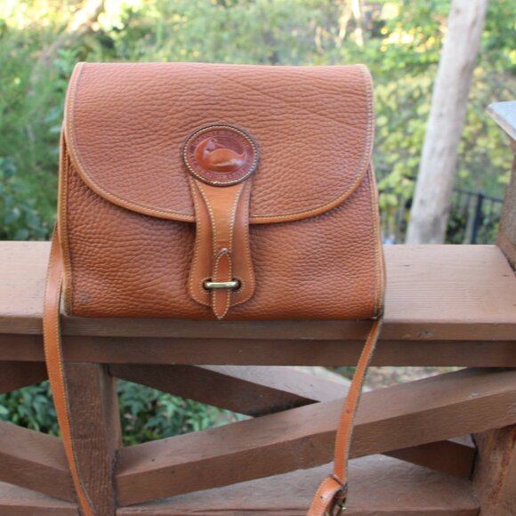 Vintage Dooney & Bourke - Picture 1 of 8